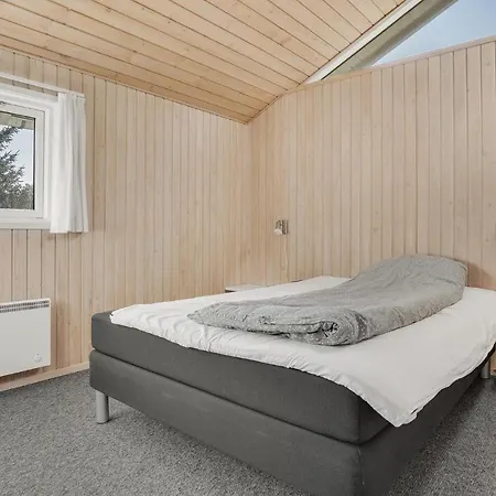 Strandhus I Med Sauna